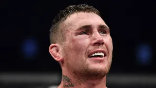 Lutador do UFC “tira onda” ao ser abordado por policiais na Inglaterra