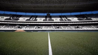 Athletico encara o mais novo gramado sintético do Brasil no Nilton Santos