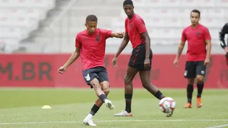 Athletico tem volta de Nikão e disputa por vaga no ataque; veja o time provável