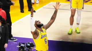 LeBron é comparado a Jordan, ganha homenagem do Google e parabéns de brasileiros
