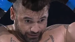 Cena bizarra viraliza durante o Fight Music Show; veja o vídeo