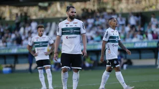 Jogo melancólico do Coritiba foi um desrespeito com a torcida