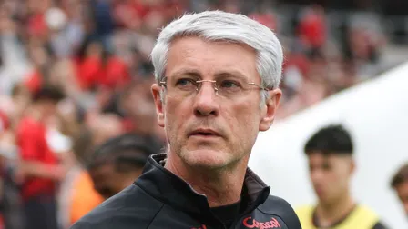 Ainda dá? Odair responde sobre Athletico na briga pelo título do Brasileirão