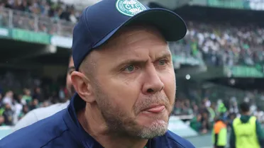 Mozart escala o Coritiba com surpresas contra o Remo