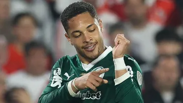 De xingamentos à mãe a herói: Vitor Roque vive grande fase no Palmeiras