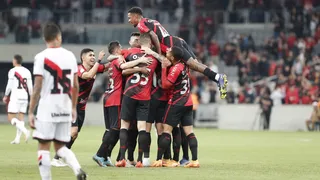 Athletico domina o Dragão na Baixada, exatamente como precisava fazer