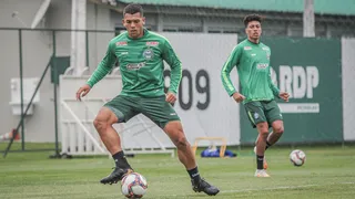 Sem jogos programados, Coritiba aproveita tempo livre para recuperar jogadores