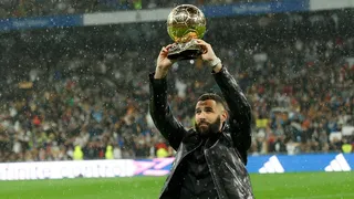 Benzema se lesiona em treino e deve ficar fora da estreia da França