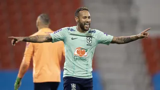Neymar treina com bola e dá passo importante para reforçar o Brasil nas oitavas