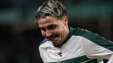 Josué supera marca de Alex no Coritiba e mira recorde da carreira
