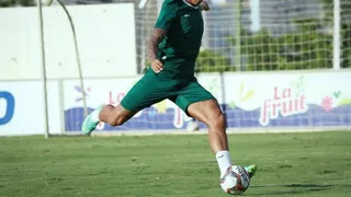 Coritiba confirma contratação do atacante Alef Manga