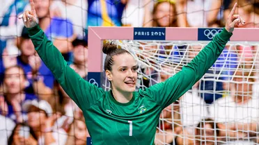 Goleira paranaense brilha e Brasil vence a Espanha na estreia no handebol