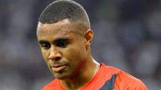 Alarmante! Athletico é goleado pelo Corinthians e entra na zona do rebaixamento