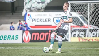 Apoio de líderes do Coritiba e planos adiados: o drama e a lesão de Vermudt