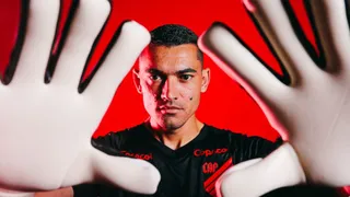 O retorno de Santos ao Athletico: cinco momentos marcantes do goleiro