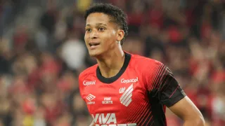 Athletico desiste de joia de 19 anos que retorna a clube da Série A