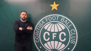 Coritiba reavalia situação de Manga após desdobramento de investigação