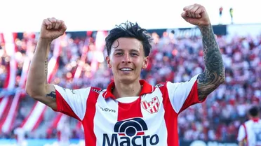 Coritiba negocia contratação de volante argentino, diz jornalista