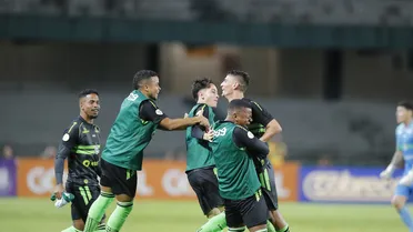 Narrador viraliza nas redes no empate do Coritiba com o Botafogo