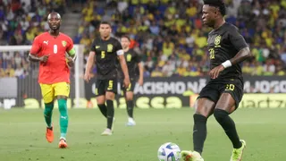 Vini Jr. marca, Brasil bate Guiné por goleada em amistoso com ações antirracistas em Barcelona
