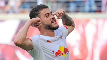 Ex-Athletico explode na Alemanha e vira o brasileiro mais caro da Bundesliga