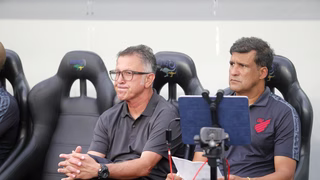 Balanço do Athletico: início de Osorio, rodízio e único invicto do Estadual