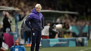 Pia evitar falar sobre futuro na seleção após eliminação na Copa do Mundo