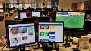 Em 100 anos tudo mudou no jornalismo e na bola. Tudo!