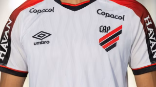 Athletico apresenta novo uniforme em homenagem a momento histórico; veja preços