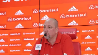 Gigante do Brasileirão barra proposta milionária do Athletico por ex-Coritiba