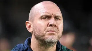 Coritiba rescinde contrato com zagueiro contestado