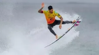 Gabriel Medina ganha WSL Finals e é tricampeão mundial de surfe