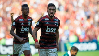 Na volta do futebol disputado no Brasil, de novo mesmo só o Flamengo do português