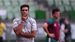 Abel Ferreira faz suspense sobre permanência no Palmeiras após título