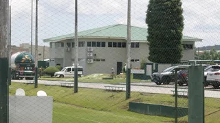 Coritiba: dupla treina em separado e deve sair; volante faz autocrítica
