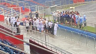 Organizada do Paraná cobra elenco antes de jogo decisivo: “Sem vitória, não há paz”