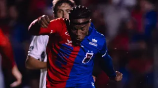 Novo atacante se emociona após grave lesão e gol na estreia pelo Paraná Clube