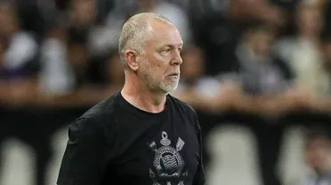 Mano preserva elenco do Corinthians: “Prometi a eles que darei uma ideia de como jogar”