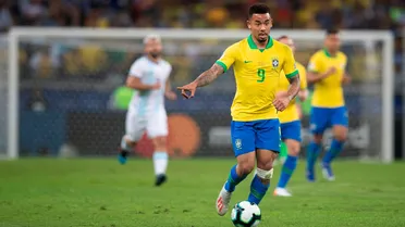 Gabriel Jesus se coloca à disposição de Diniz para atuar em qualquer posição do ataque