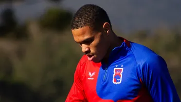 Zagueiro titular rescinde contrato e deixa o Paraná