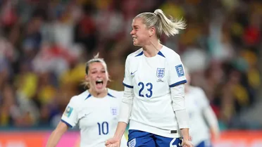 Por que a Inglaterra não usa calções brancos na Copa do Mundo feminina?