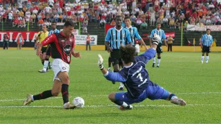 O que o Athletico tem a ver com o fracasso do Botafogo