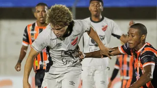 Athletico vence o Araçatuba e avança em primeiro do grupo na Copinha; veja os gols