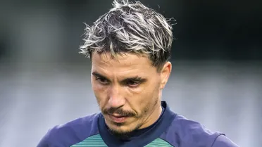 Meia promete título e desabafa sobre pressão no Coritiba