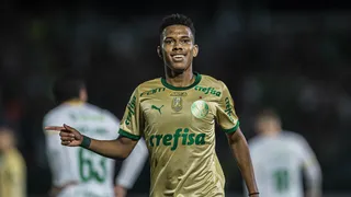 Estêvão chega na seleção e se diz nervoso: “não achei que seria tão rápido”