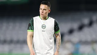 Volante se espanta com possível saída do Coritiba