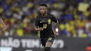 Dois jovens admitem ter feito gestos a Vini Jr no Mestalla, mas negam insultos