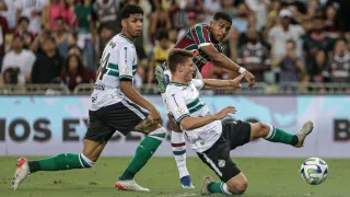 Coritiba perde para o Fluminense no Maracanã e é rebaixado para a Série B