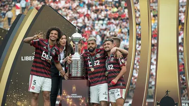 No Maracanã, Brasil levanta sua 20ª taça da Libertadores; veja quem mais venceu