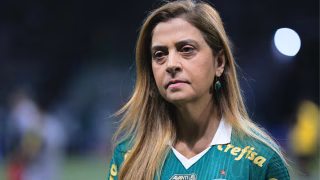 Gigante da Série A afasta técnico e elenco inteiro